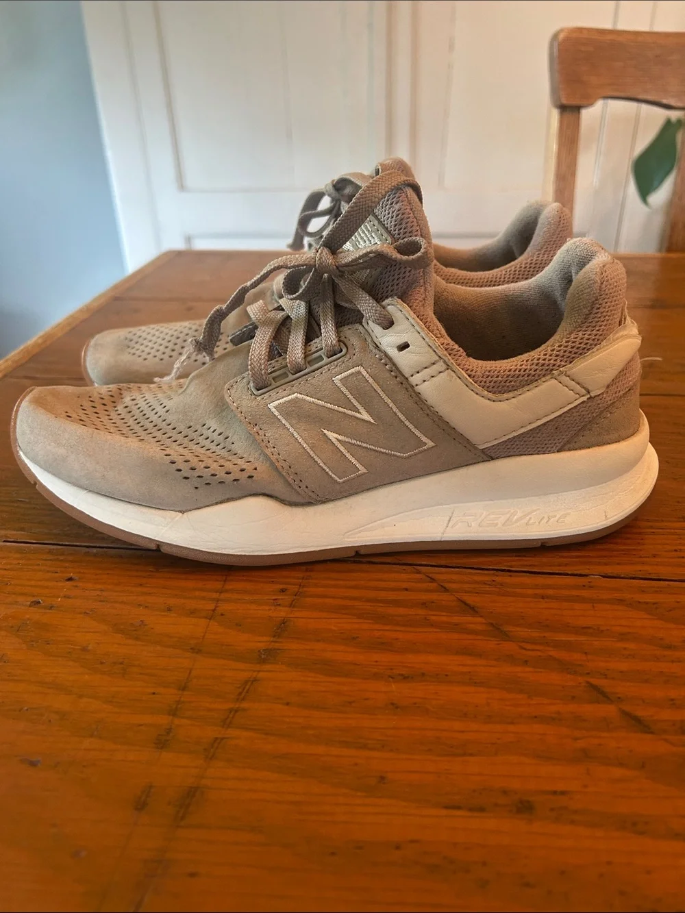 New Balance 247 Sneakers